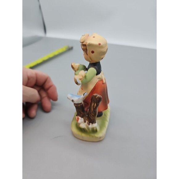 Vintage Arnart 5th Ave Hand Painted Figurine Girl With Corn Erich 18541 Signed - Picture 4 of 6